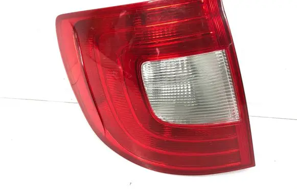 Skoda Superb B6 (3T) Rear/tail lights 3T9945095 214801