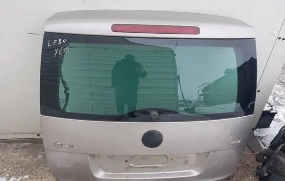 Skoda Yeti (5L) Truck tailgate 