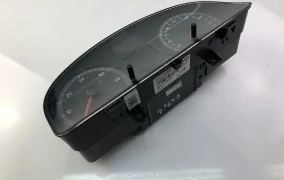 Volkswagen Caddy Speedometer (instrument cluster) 2K0920844C