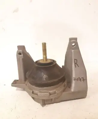 Audi A6 S6 C4 4A Engine mount bracket 4A0199352A