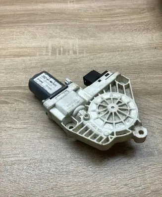 Audi A6 S6 C6 4F Rear door window regulator motor 4F0959802C