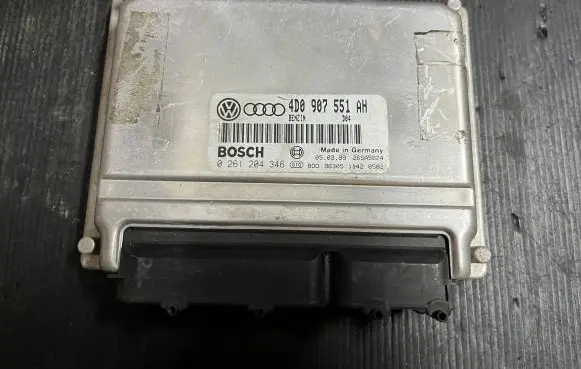 Audi A6 S6 C5 4B Engine control unit/module 4D0907551AH 26SA5824 0261204346