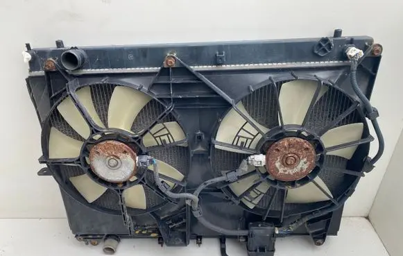 Toyota Previa (XR30, XR40) II Radiator cooling fan shroud