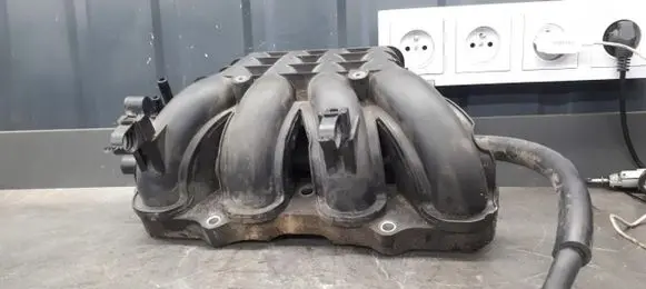 Mitsubishi Colt Intake manifold MN143823