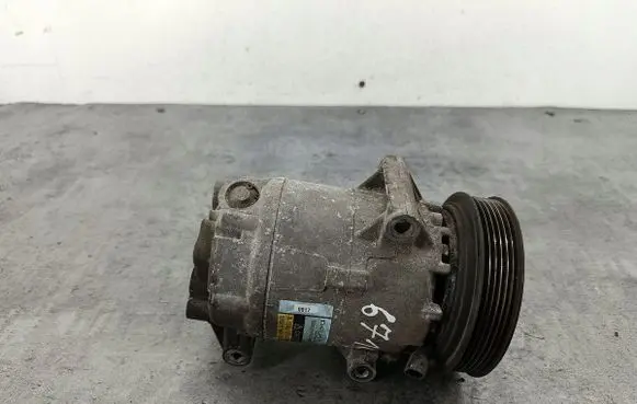 Renault Megane II Air conditioning (A/C) compressor (pump)
