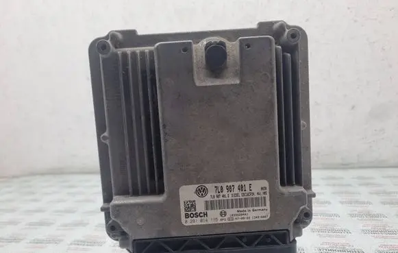 Volkswagen Touareg I Engine control unit/module 7L0907401E 0281014115 7L0907401D