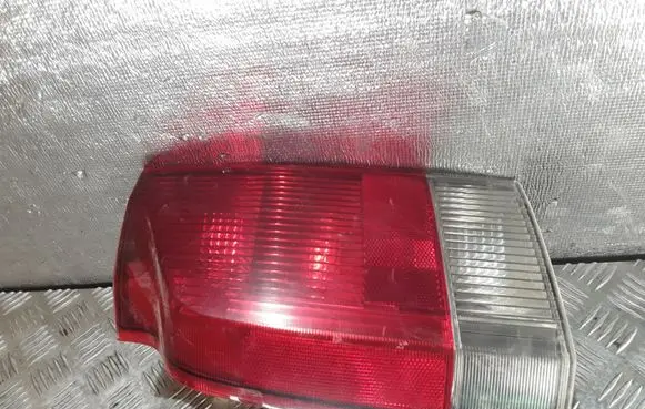 Volvo V70 Rear/tail lights 9154497