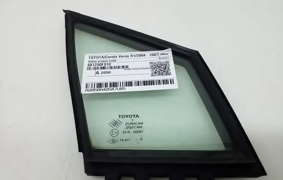 Toyota Corolla Verso AR10 Front triangle window/glass 681250F010