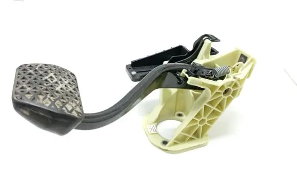 BMW 7 F01 F02 F03 F04 Brake pedal 677536804 4010989A