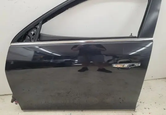 Chevrolet Malibu Front door