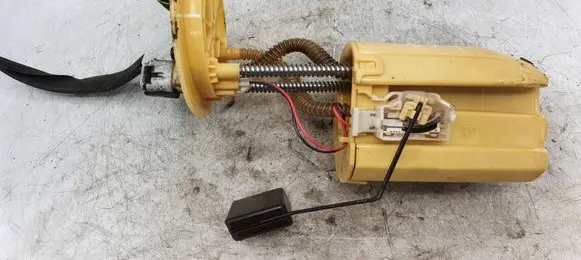 Toyota Avensis T270 In-tank fuel pump A92820091 7701005020