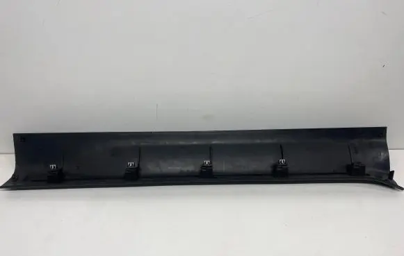Chevrolet Camaro Front sill trim cover 92232885