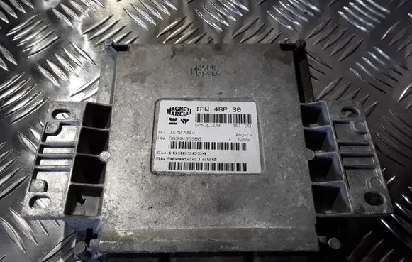 Peugeot 406 Engine control unit/module IAW48P30 9634495980 9640221280