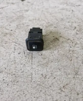 Volkswagen Golf IV Fuel tank opening switch 3B0959833A