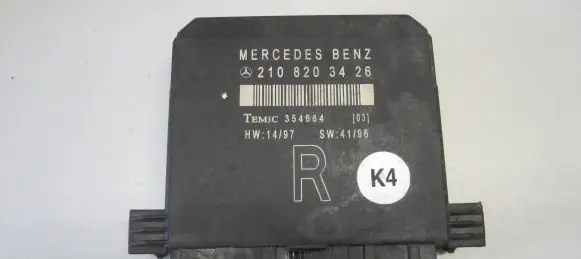 Mercedes-Benz C W202 Door control unit/module 2108203426