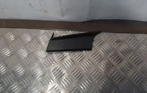 Audi A7 S7 4G Dashboard glove box trim 4G1857237