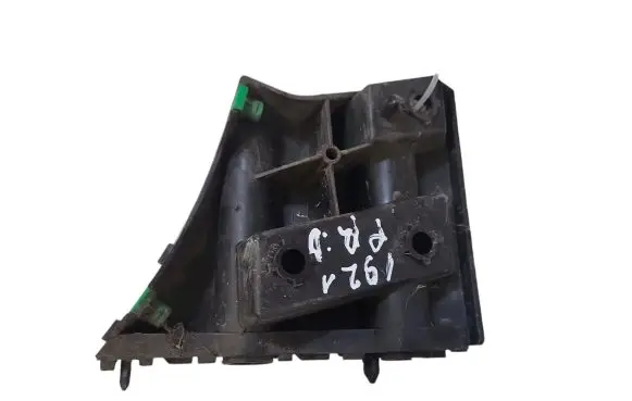 Front bumper mounting bracket