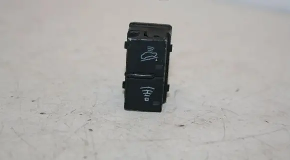 Audi A4 S4 B7 8E 8H Alarm switch 8E2962109