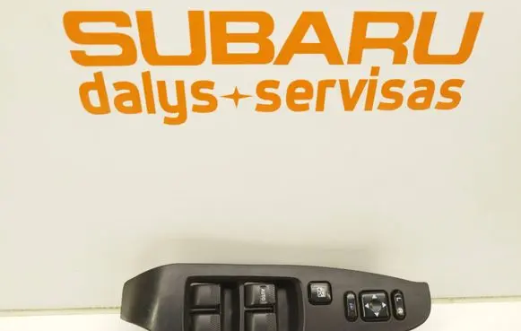 Subaru Legacy Electric window control switch 83071AE021 0382