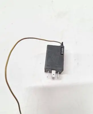 Volkswagen Transporter - Caravelle T4 Other relay 1H0955529 72HV603