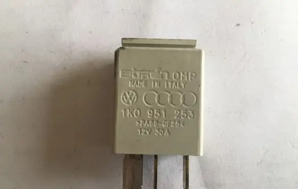 Skoda Octavia Mk2 (1Z) Other relay 1K0951253