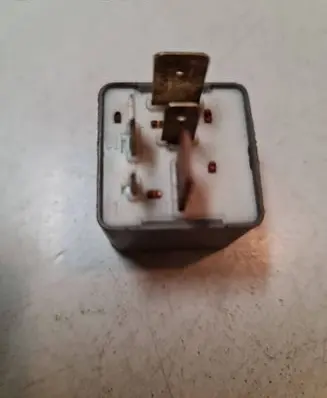Audi A6 S6 C4 4A Other relay 8A0951253B 899578000