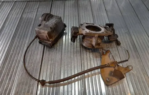 Mazda Tribute Cruise control unit/module YL8F9C735EE