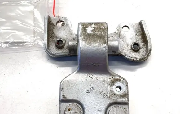 Mercedes-Benz E W212 Tailgate/trunk/boot hinge 
