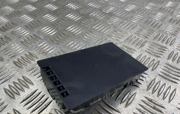Hyundai Tucson IV NX4 Wireless charging module 95560-N7000