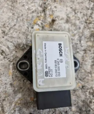 Toyota Auris 150 ESP acceleration yaw rate sensor 0265005650