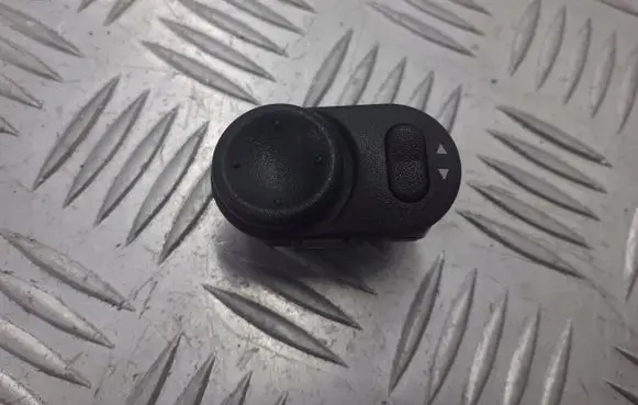Citroen C5 Wing mirror switch 09226861