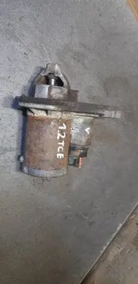 Dacia Sandero II Starter motor 233000779R