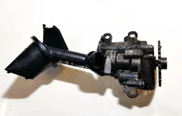 Ford Mondeo Mk III Oil pump 1S7Q6600