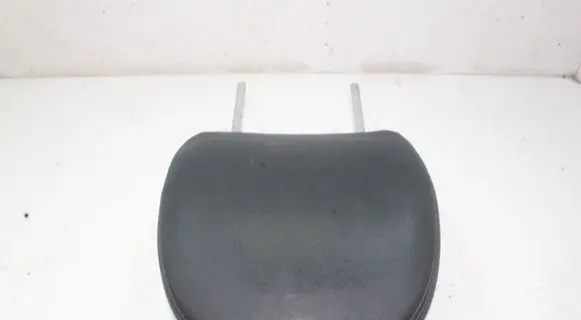 Mitsubishi Outlander Front seat headrest 