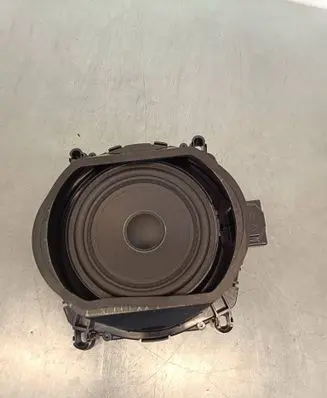 BMW X3 F25 Subwoofer speaker 9287756 18353410