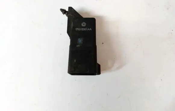 Dodge Journey Glow plug pre-heat relay 0281003040 05033351aa