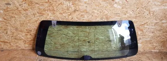 KIA Sorento Rear windscreen/windshield window