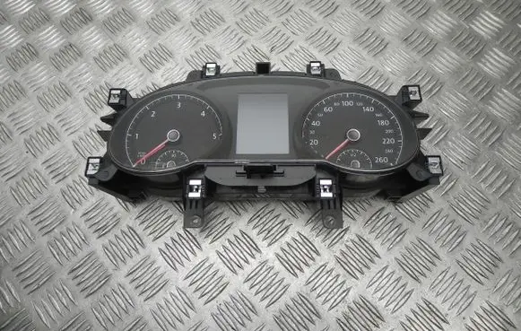 Volkswagen Touran III Speedometer (instrument cluster) 5TA920741B