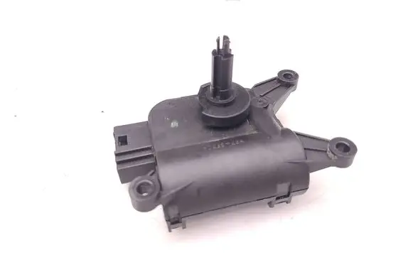 Volkswagen Crafter Air flap motor/actuator 15061001 0132801373