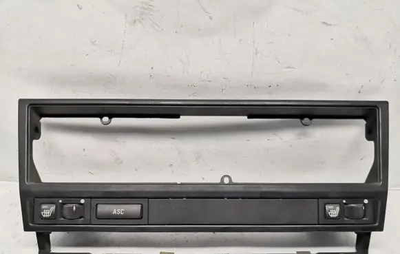BMW 5 E39 Radio/GPS head unit trim 51168159690