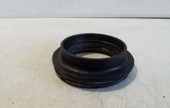 Jeep Renegade Front coil spring rubber mount 