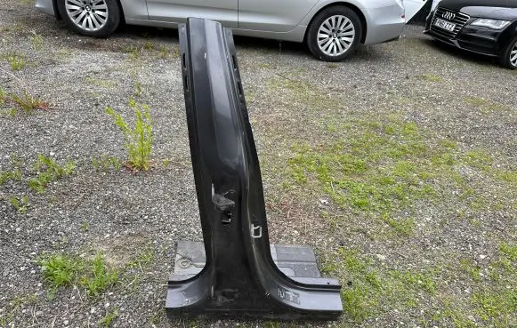 Ford Mondeo MK V Pillar (middle) 