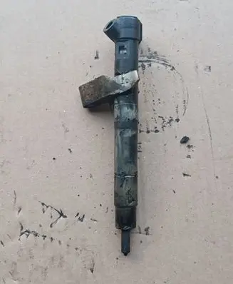 Mercedes-Benz C W204 Fuel injector A6510702887