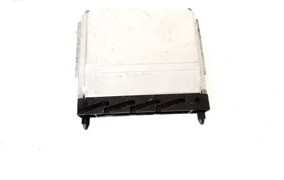 Volvo XC90 Engine control unit/module 08675761