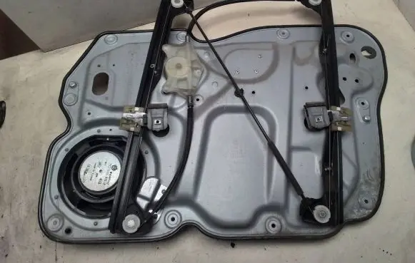 Sliding door window regulator with motor