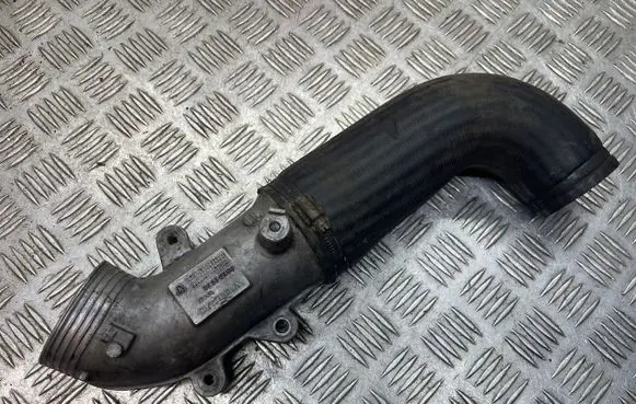 Volvo XC90 Intercooler hose/pipe 08631538