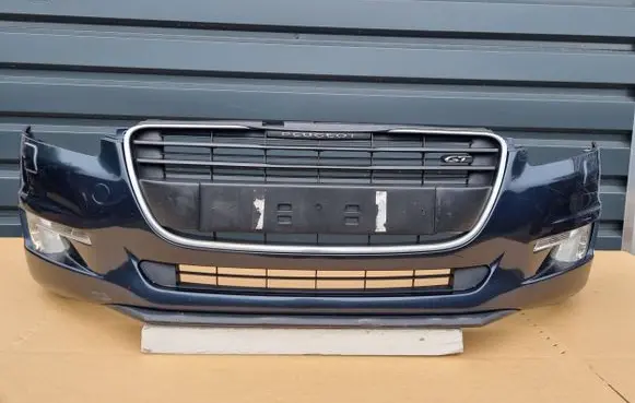 Peugeot 508 Front bumper 9686572177