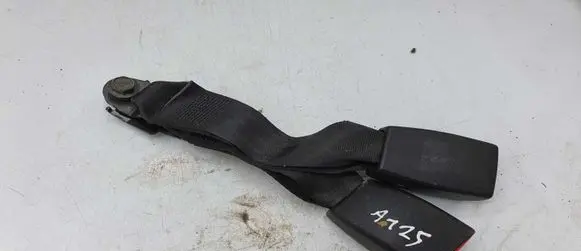 Hyundai Sonata Middle seatbelt buckle (rear) 071010