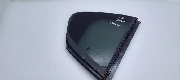 Rear vent window glass