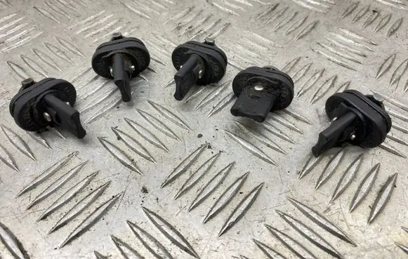 Hyundai Santa Fe Other engine bay part